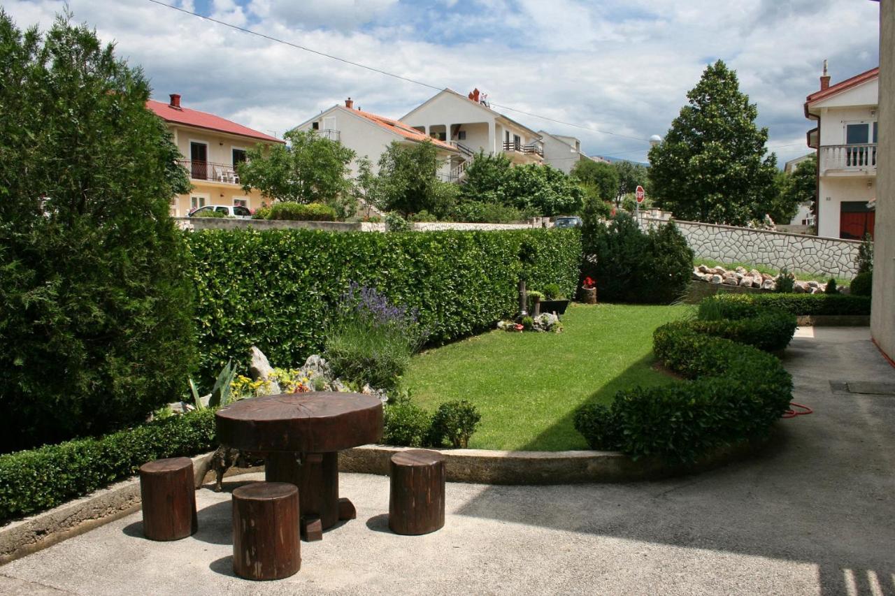 Apartments With A Parking Space Novi Vinodolski - 5529 外观 照片